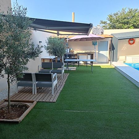 Alojamiento El Pez Casa Con Piscina Climatizada Villafranca de los Caballeros المظهر الخارجي الصورة