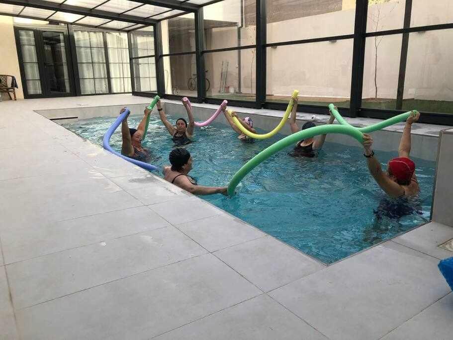 Alojamiento El Pez Casa Con Piscina Climatizada Villafranca de los Caballeros المظهر الخارجي الصورة